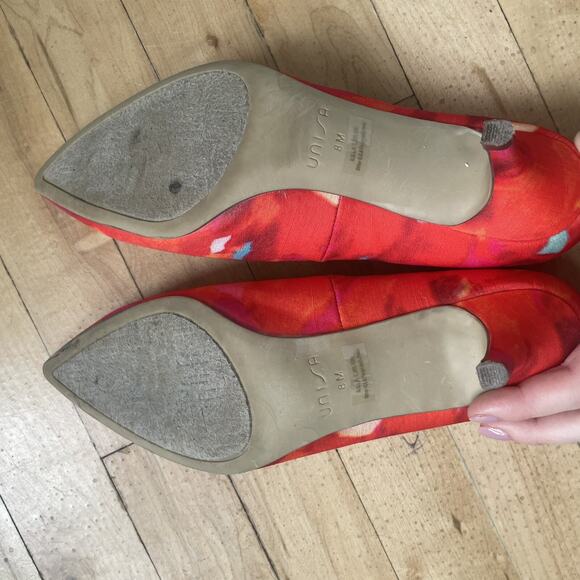 UNISA ‘Calley2’ Pointed‎ Toe red abstract Womens kitten heels Size 8 M - Picture 4 of 9